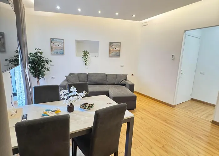 Sweet House Via Dei Gracchi Апартаменты